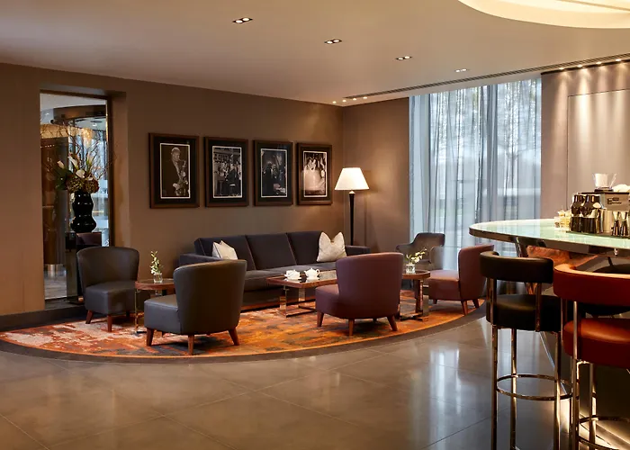 Crowne Plaza - London - Albert Embankment