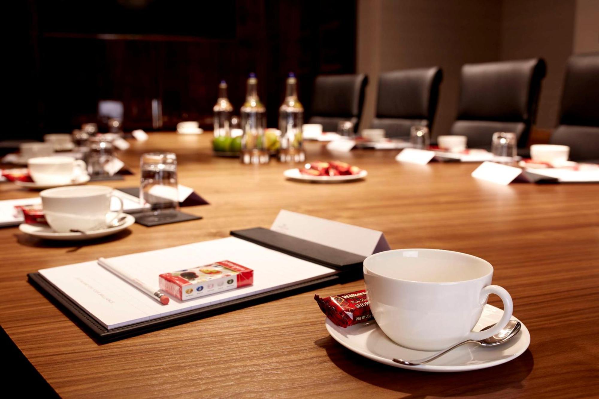 Hotel Crowne Plaza - - Embankment London
